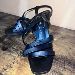 Lifestride Women's Broadway Strappy Dress Sandal 11W Wide